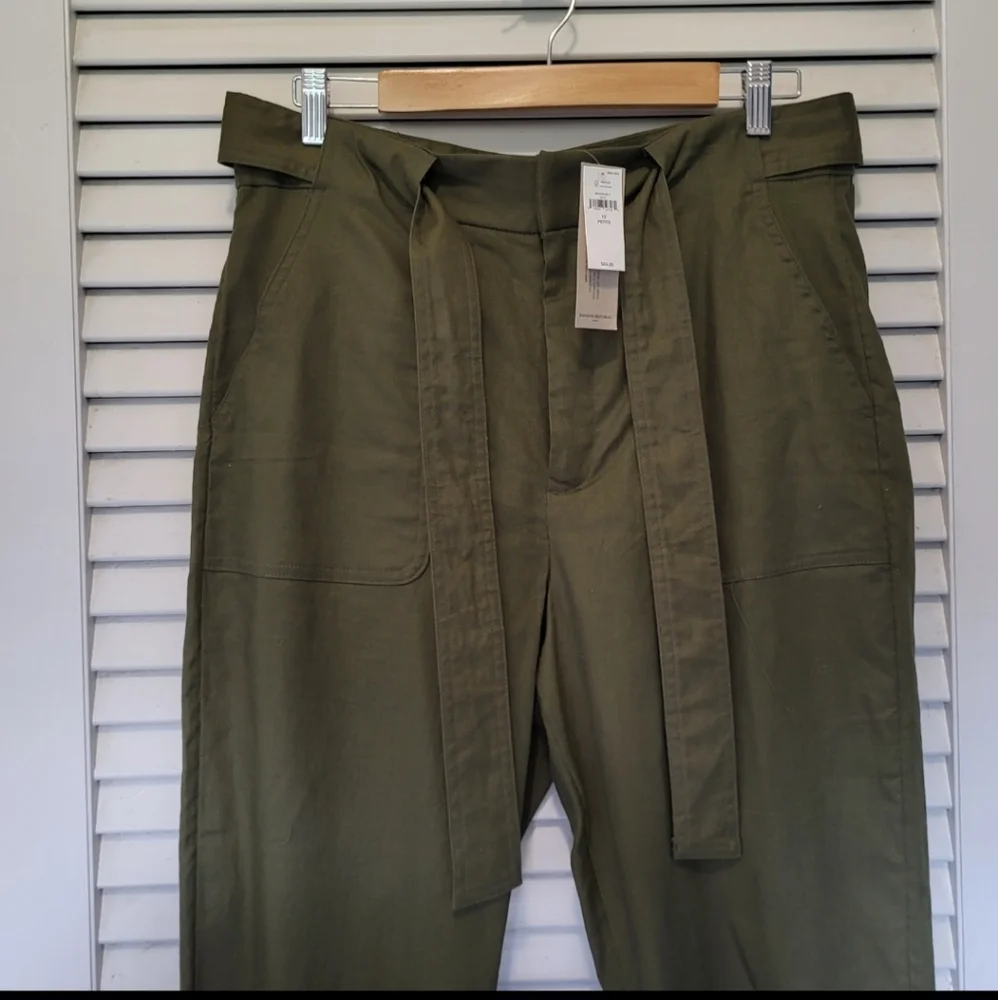 Banana Republic women's linen trouser pant 12 Petite olive green tie belt NWT